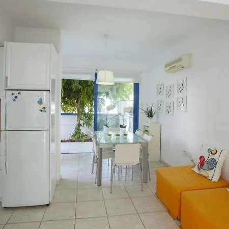 “imagine Renting Your Own 5 Star Villa” 37