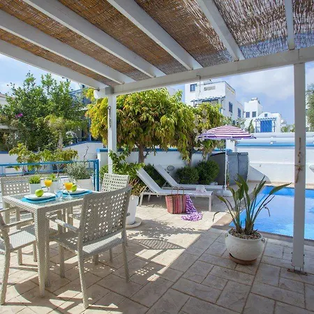 “imagine Renting Your Own 5 Star Villa” 37